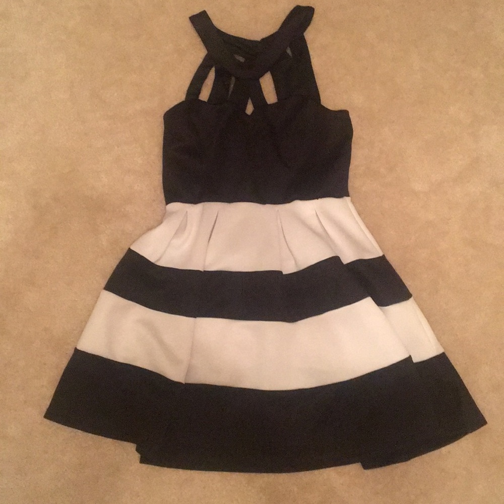 🖤Black White Dress✨